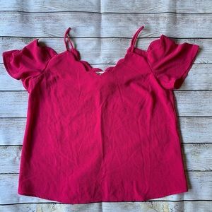 Monteau | Scalloped Edge Cold Shoulder Too